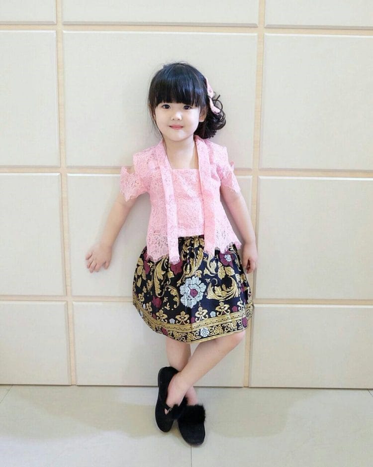 Model Baju Dress Batik Anak, Model Baju Kebaya Batik Anak, model baju batik anak, model baju batik, Model Baju Batik Blouse dan Rok ANak, Model Baju Batik Blouse dan Rok
