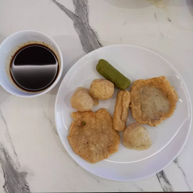 tempat All You Can Eat Pempek Halal, harga Rp 99 Ribu, di Kelapa Gading, all you can eat pempek kelapa gading, Tempat makan pempek di Kelapa Gading, Restoran AYCE pempek di Kelapa Gading, All You Can Eat pempek halal Kelapa Gading, Daftar tempat makan pempek di Kelapa Gading, Harga AYCE pempek di Kelapa Gading, Menu pempek varian lengkap di Kelapa Gading, Tempat makan pempek terkenal di Kelapa Gading, Pempek enak dan murah di Kelapa Gading, Makan puas pempek AYCE di Kelapa Gading, Pempek segar dan autentik di Kelapa Gading, AYCE pempek terbaik di Kelapa Gading, Review restoran pempek di Kelapa Gading, Lokasi tempat makan pempek di Kelapa Gading, Pengalaman makan pempek AYCE di Kelapa Gading, Tempat makan pempek keluarga di Kelapa Gading