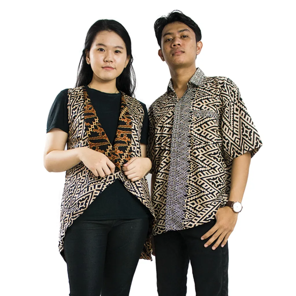 Model baju couple, gaya berbusana couple, baju couple sahabat, baju couple pacar, baju couple suami istri, baju couple kondangan, baju couple lebaran, batik couple, jeans couple, busana muslim couple, mix and match baju couple, tips memilih baju couple, bahan baju couple, warna dan motif baju couple, jenis acara baju couple, inspirasi baju couple, kemeja batik couple, dress brokat couple, kebaya tunik couple, mini dress couple, blazer batik couple, dress tenun couple, kimono couple, kain etnik couple, motif kotak-kotak couple, baju couple berwarna senada, baju couple untuk kondangan, baju couple untuk wisuda, baju couple untuk pertunangan, baju couple untuk acara keluarga