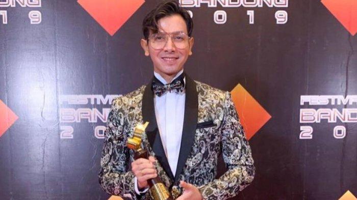 Septian sonny dan profil zaenab sctv tarzan pemeran sinetron Sonny septian artis