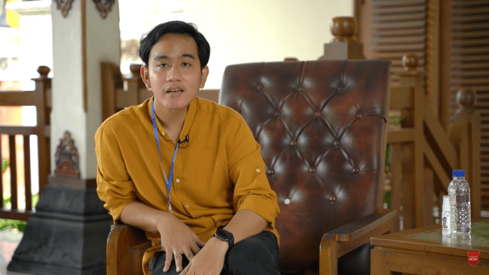 Gibran rakabuming raka presiden putra jokowi rakyat wali calon warganet ciri populis sebut asing dunia otoriter jajah kuliner kompas melawan Akun Fufufafa Gibran Rakabuming Raka